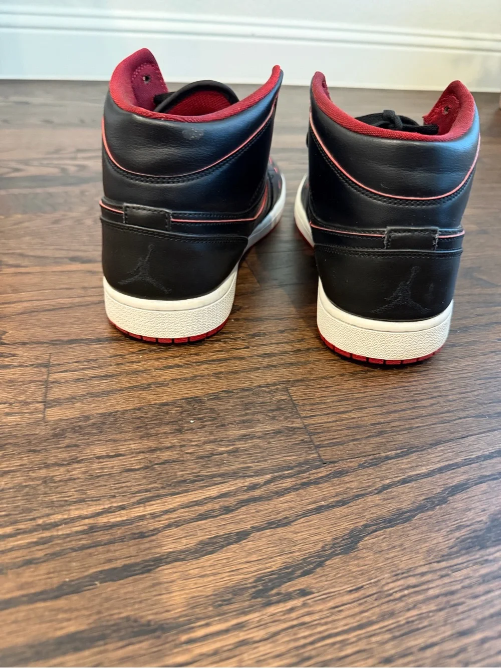 Nike Air Jordan 1 Mid Black/Red Men's Sneakers